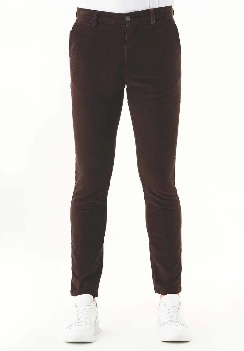 Slim Cordhose aus Bio-Baumwolle
