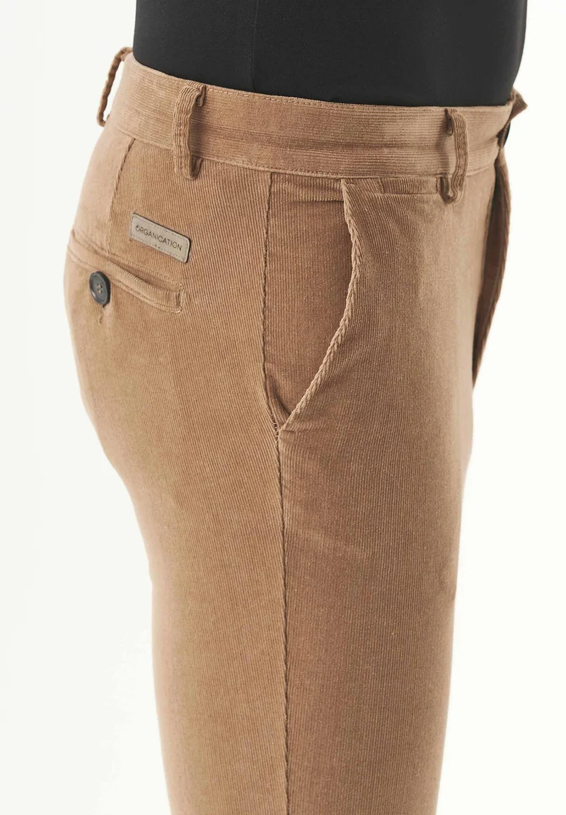 Slim Cordhose aus Bio-Baumwolle