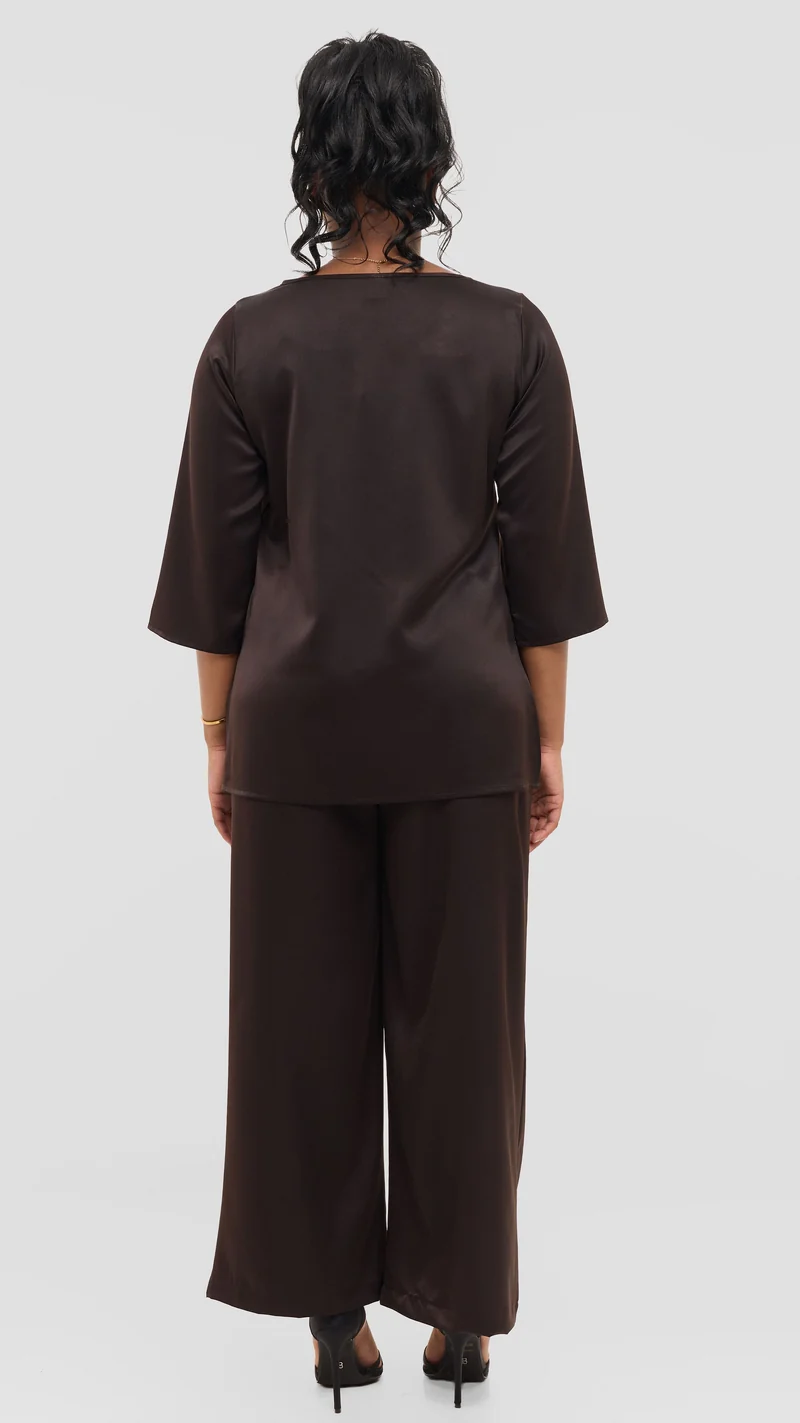 Vivo 3/4 Sleeve Side Slit Top in Satin - Chocolate