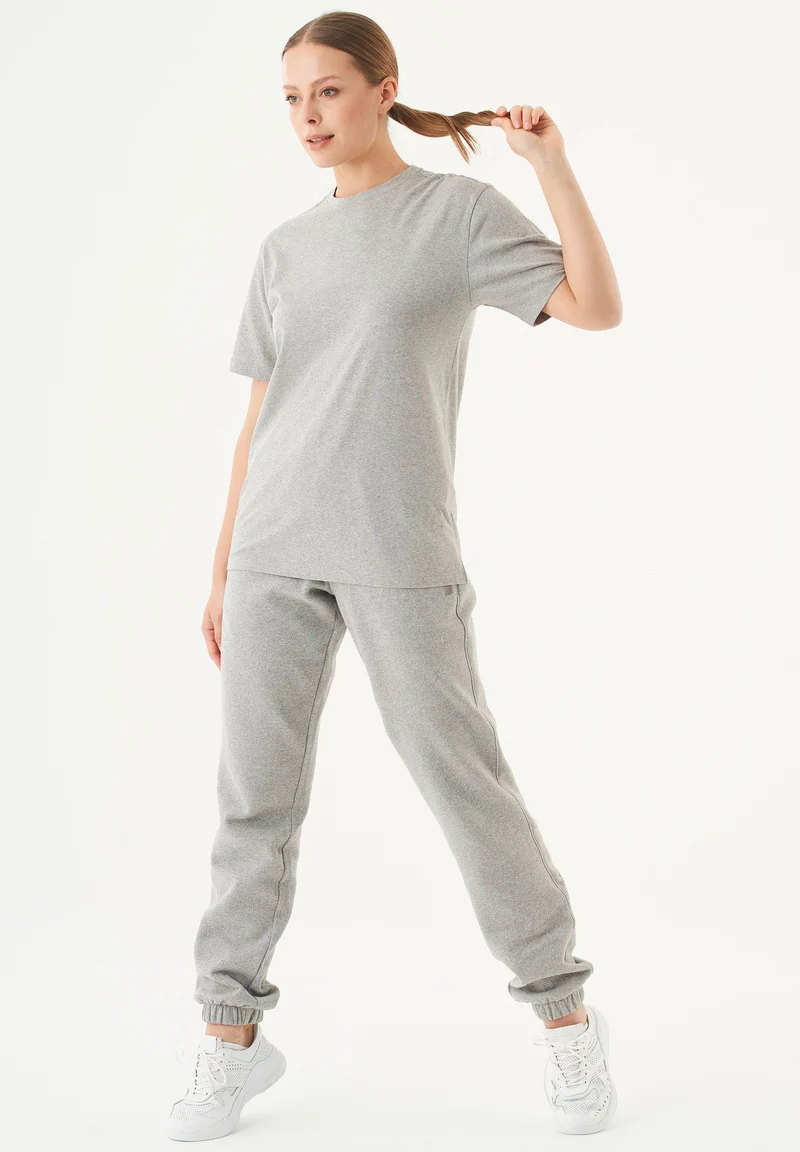 TILLO Unisex Basic T-Shirt aus Bio-Baumwolle