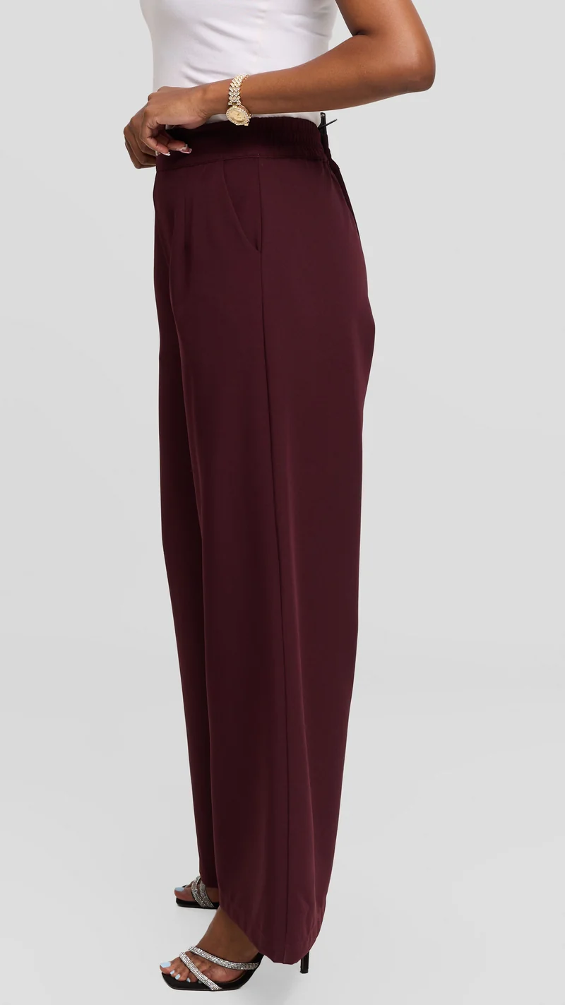 Vivo Wide Leg Pants in Crepe - Mulberry