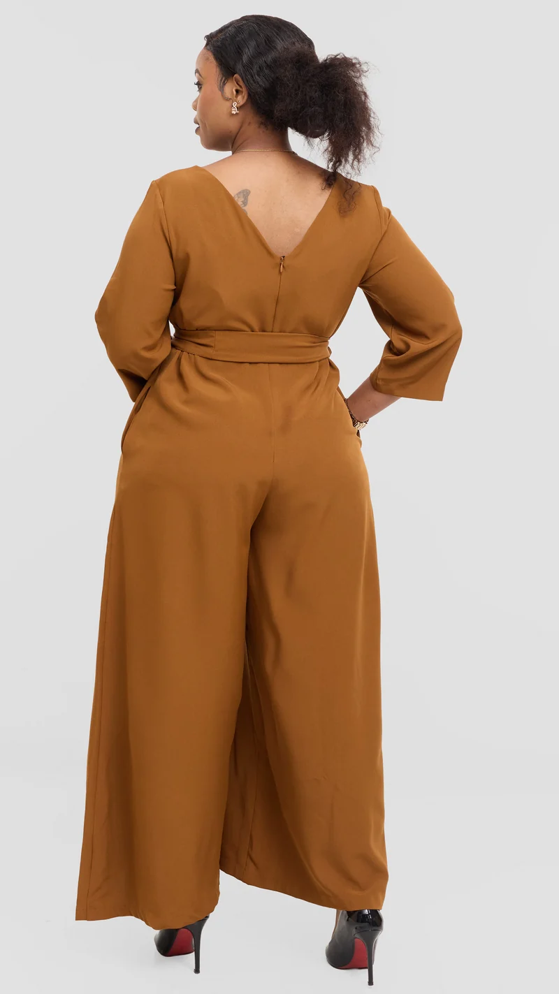 Vivo Diella V-Neck Jumpsuit in Crepe - Dark Mustard