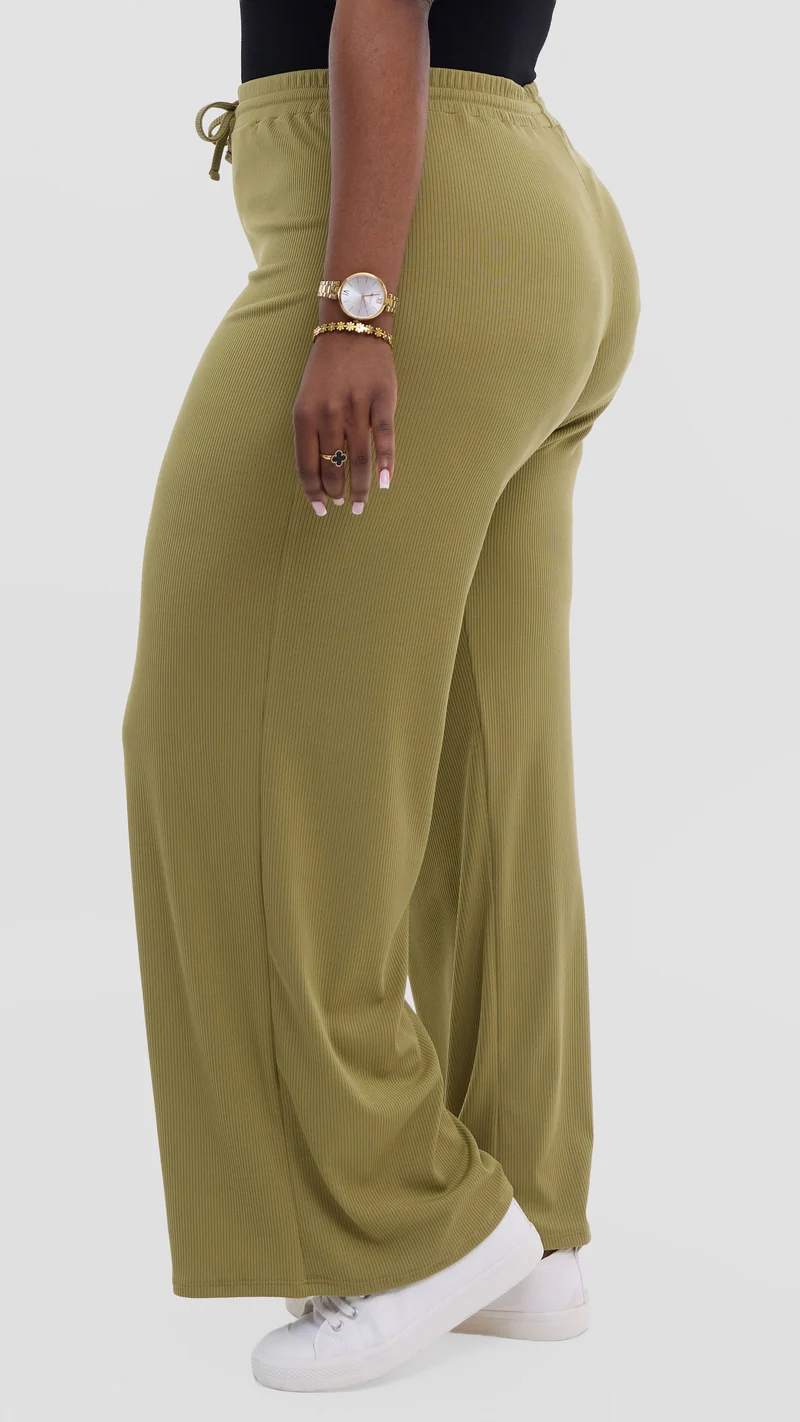 Vivo Studio Lounge Pants in Rib - Olive