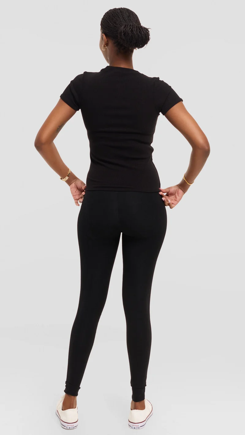 Safari by Vivo Crew Neck Tee in Rib - Black