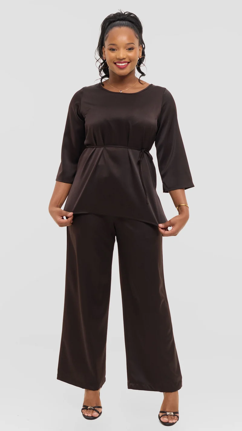 Vivo Straight Leg Pants in Satin - Chocolate