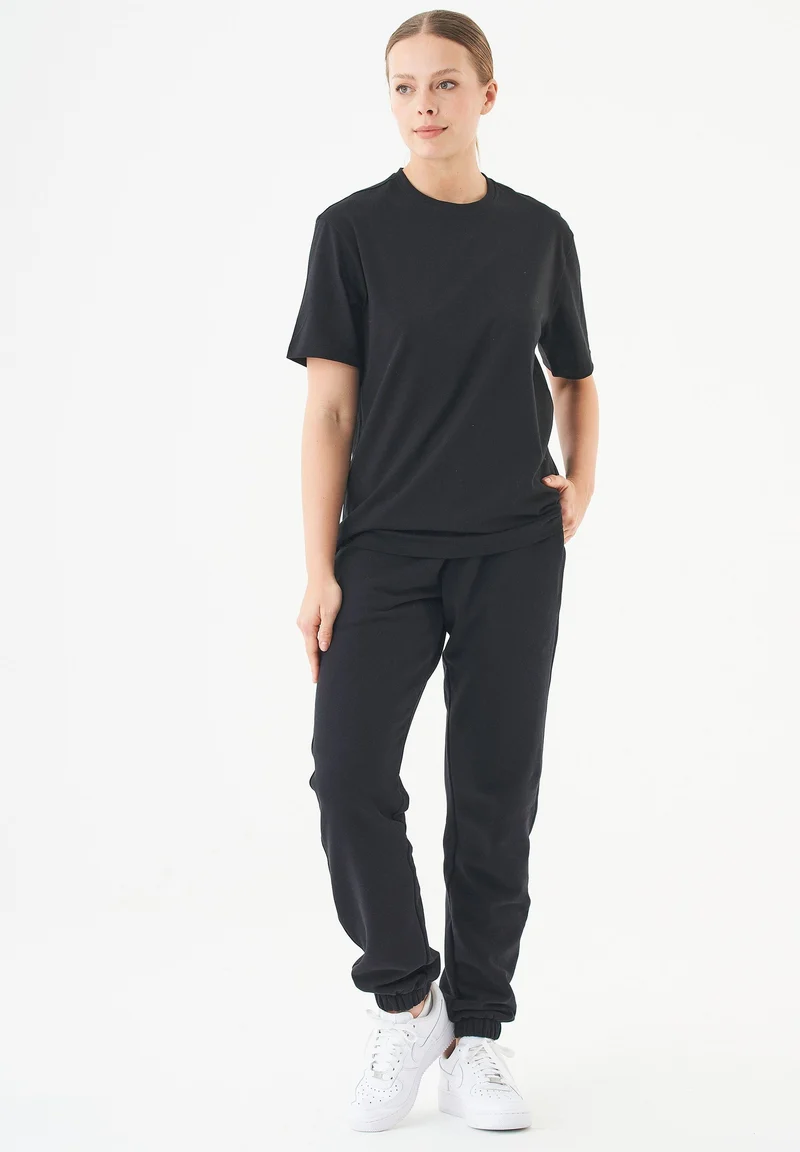 TILLO Unisex Basic T-Shirt aus Bio-Baumwolle
