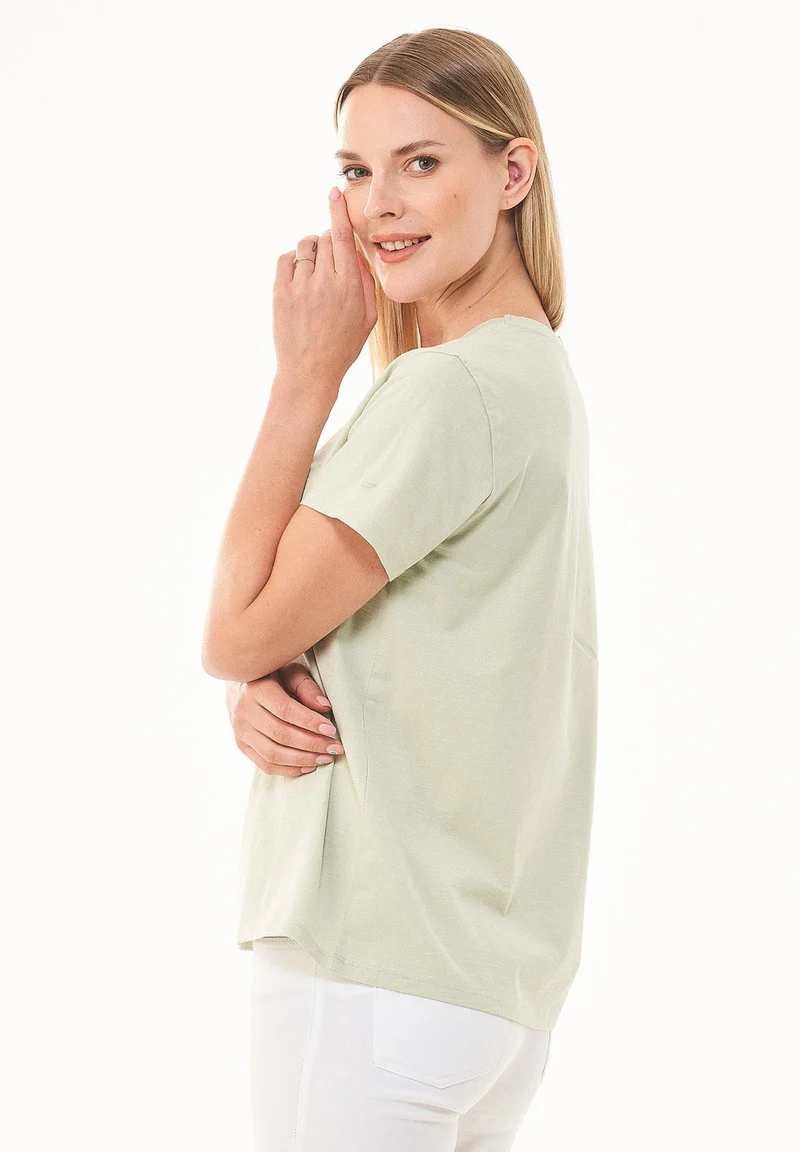 Basic T-Shirt aus Bio-Baumwolle mit V-Ausschnitt