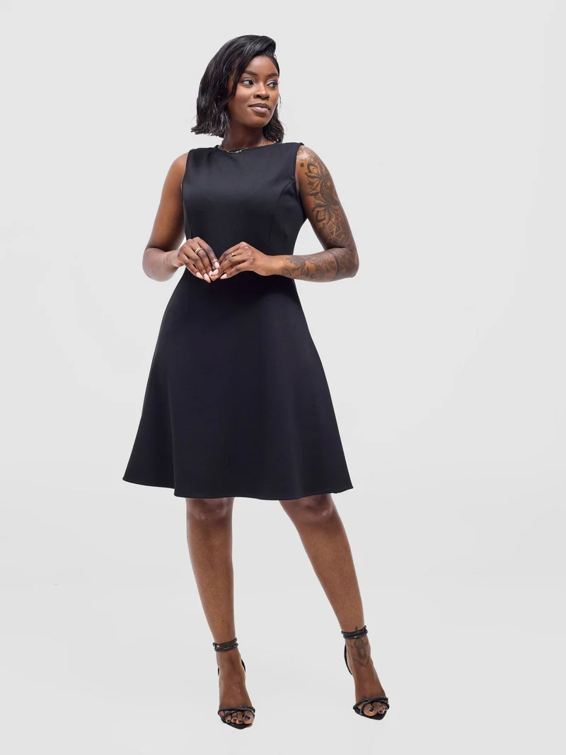 Vivo Niari Boat Neck Dress - Black