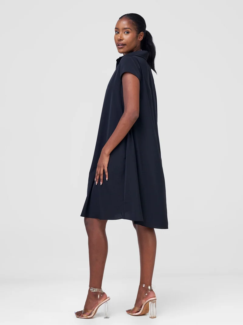 Vivo Yumi Cap Sleeve Knee Length Dress in Crepe - Black