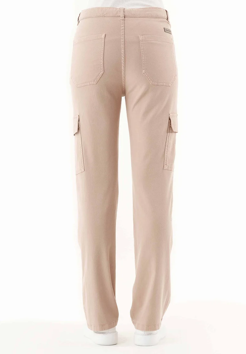 Cargohose aus TENCEL™ Lyocell und Bio-Baumwolle