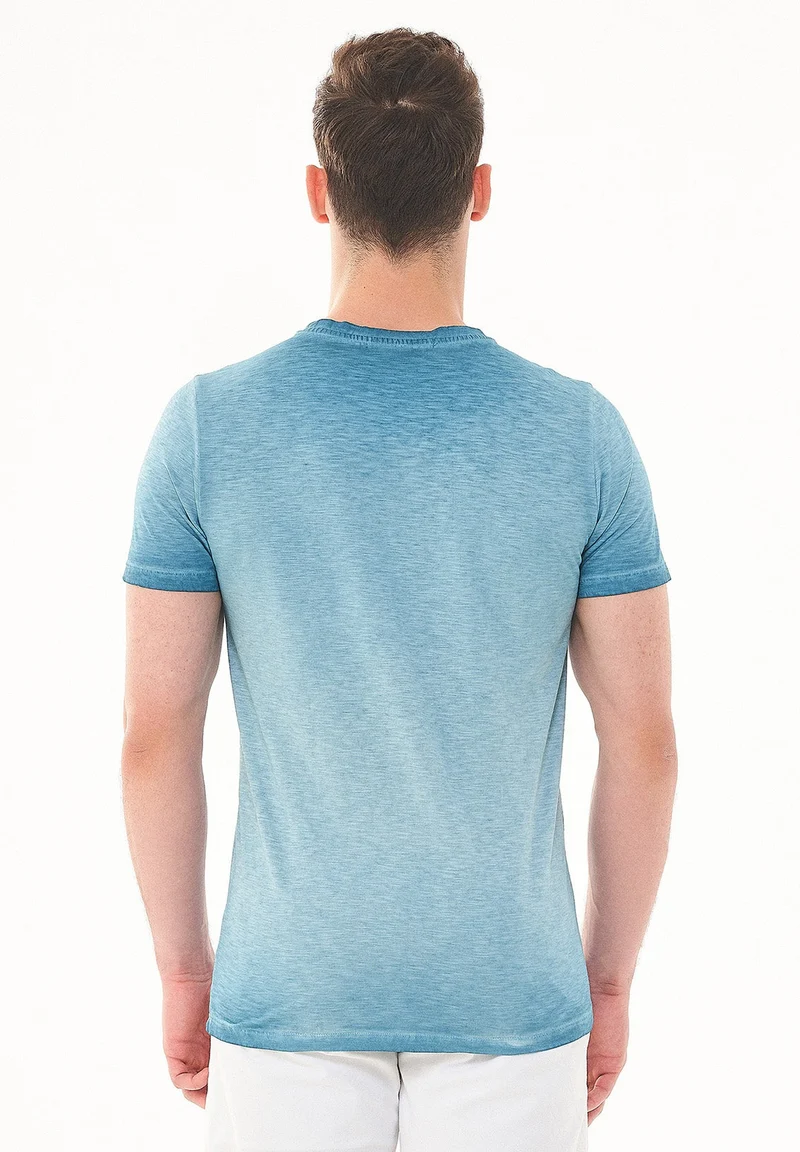 Garment Dyed T-Shirt aus Bio-Baumwolle mit Print