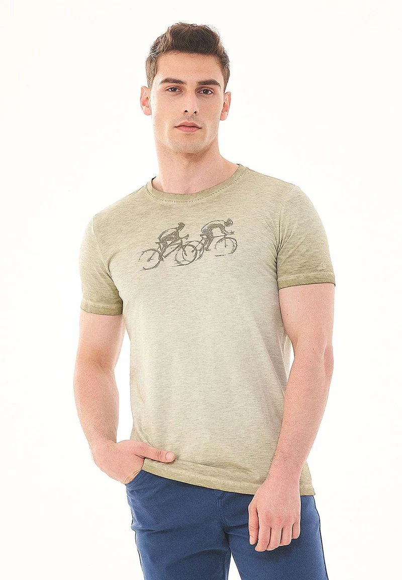 Garment Dyed T-Shirt aus Bio-Baumwolle mit Print
