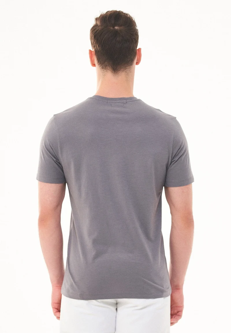 Basic T-Shirt aus Bio-Baumwolle
