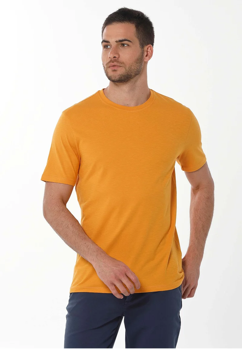 Basic T-Shirt aus Bio-Baumwolle