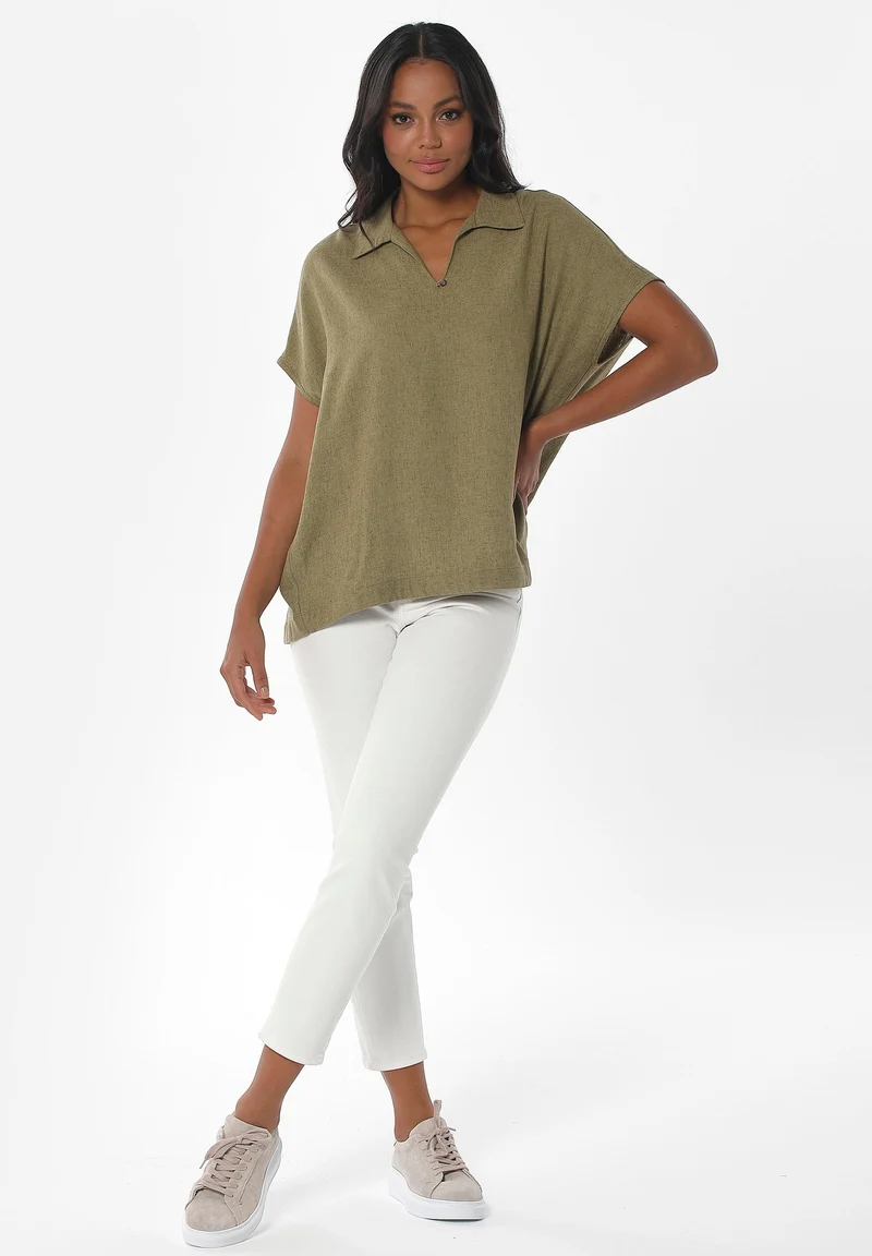Bluse aus LENZING™ ECOVERO™ und Leinen