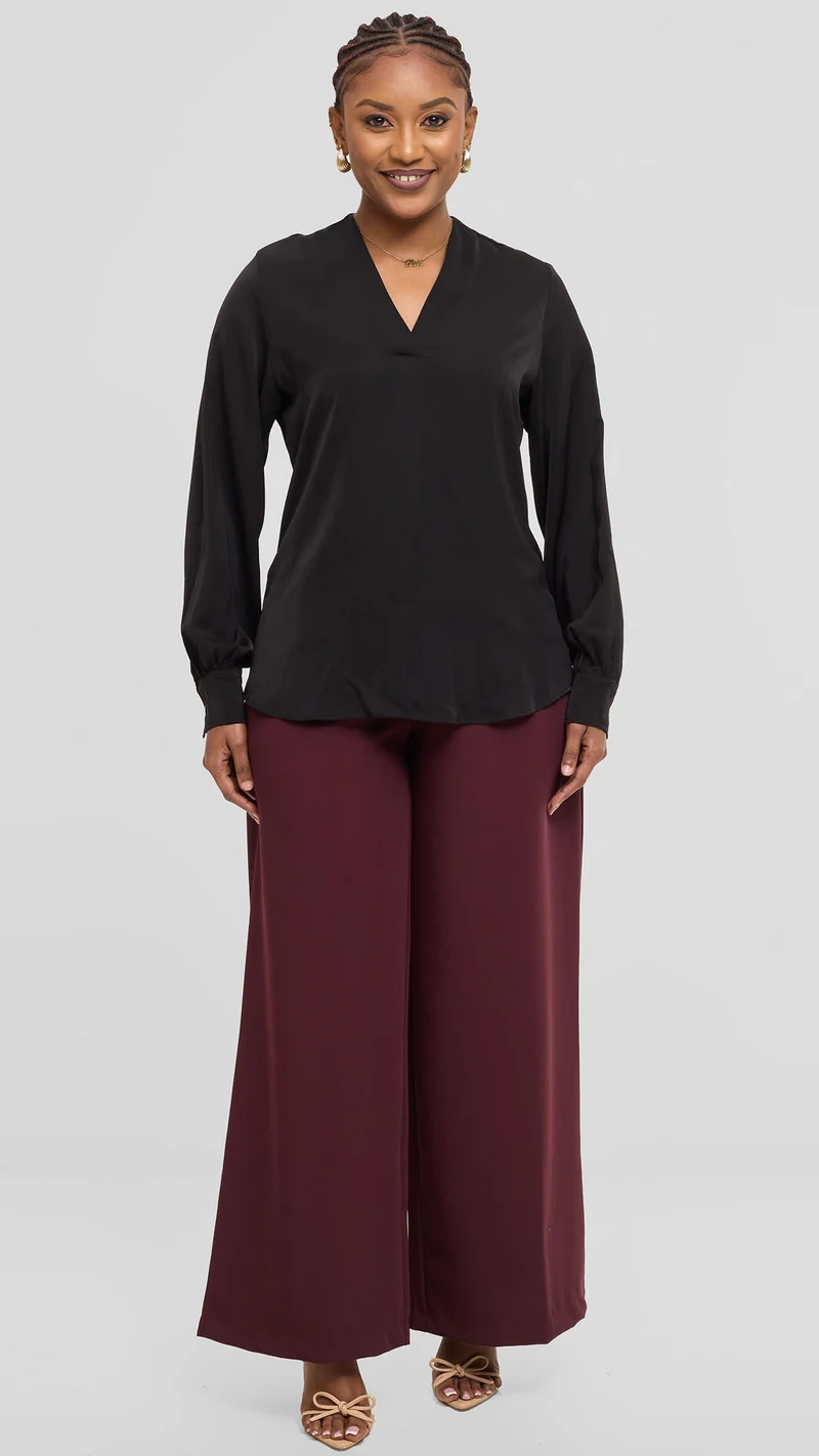 Vivo Ajani V-Neck Top in Crepe - Black
