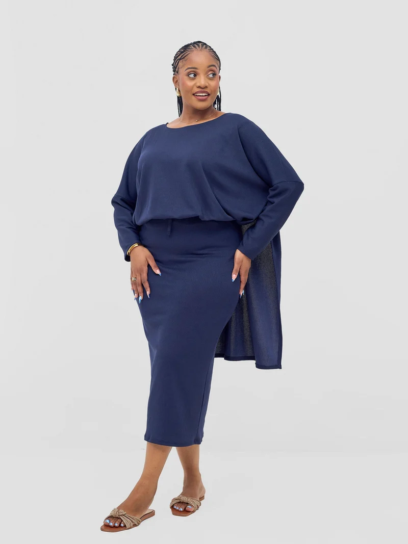 Vivo Safa Sweater in Stretch Rib - Navy