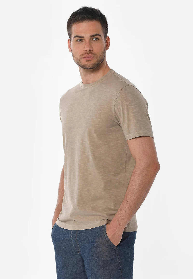 Natural Garment Dyed T-Shirt aus Bio-Baumwolle