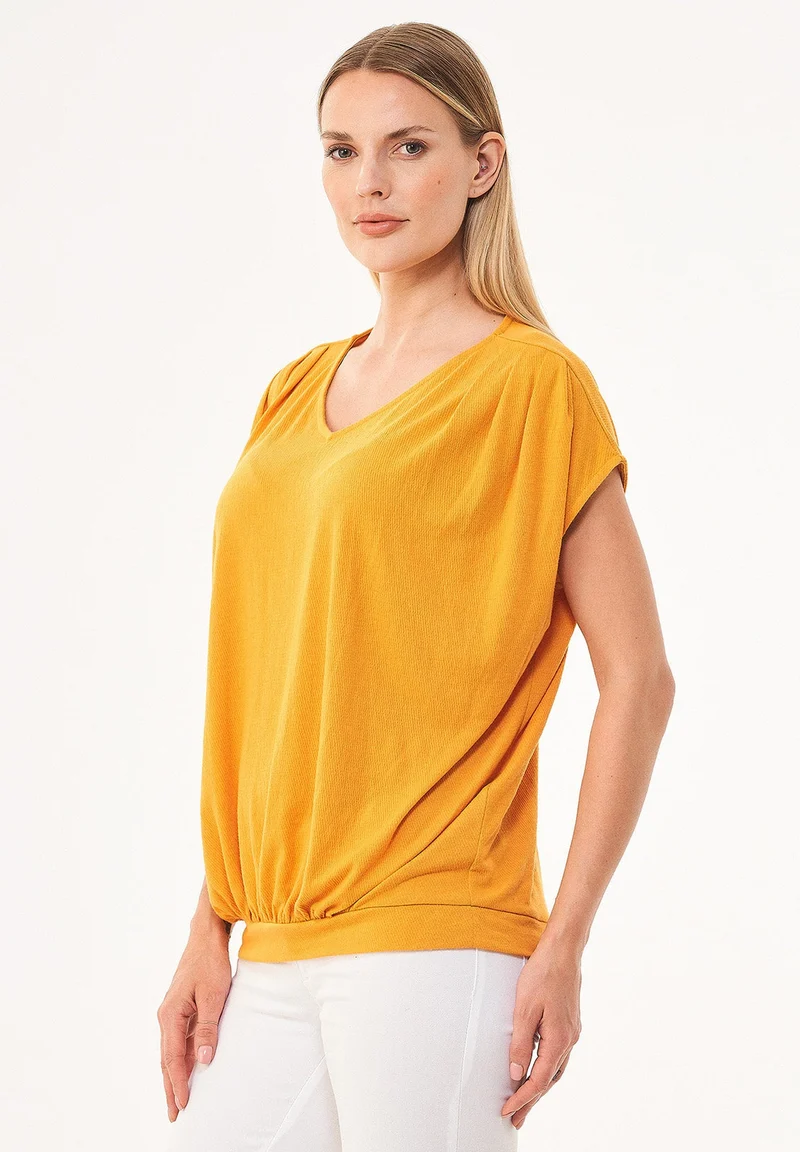 T-Shirt aus REPREVE™ und LENZING™ ECOVERO™