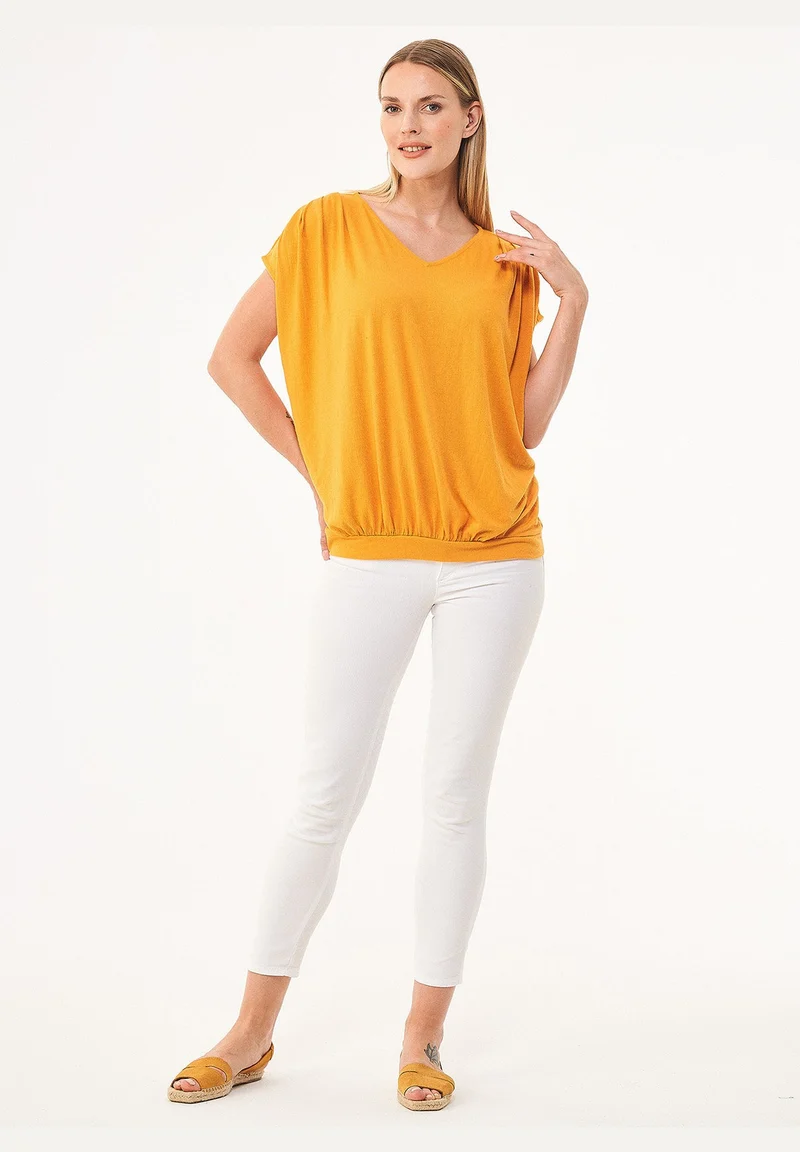 T-Shirt aus REPREVE™ und LENZING™ ECOVERO™