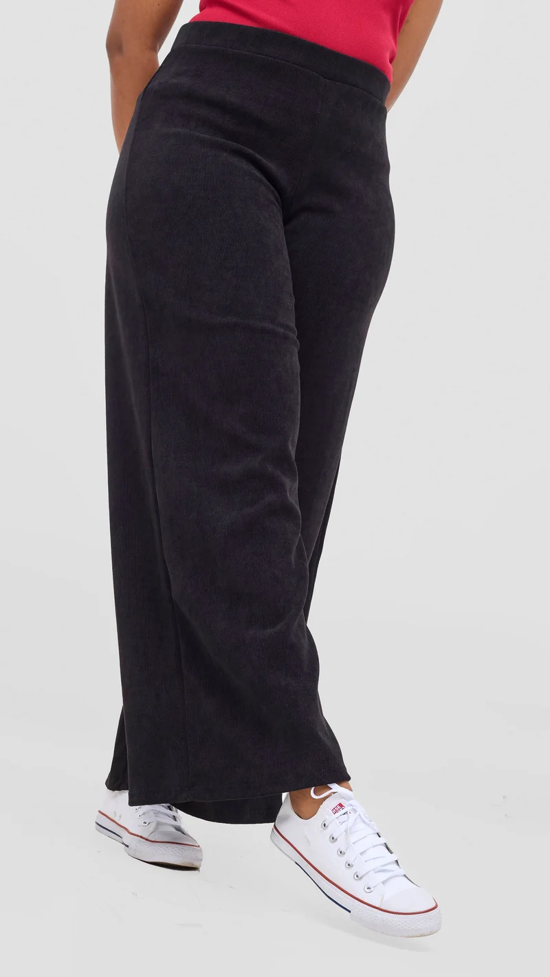 Vivo Diella Wide Leg Pants in Twill - Black