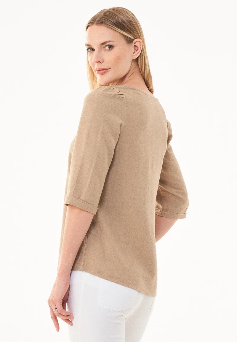 3/4-Arm Bluse aus LENZING™ ECOVERO™ und Leinen