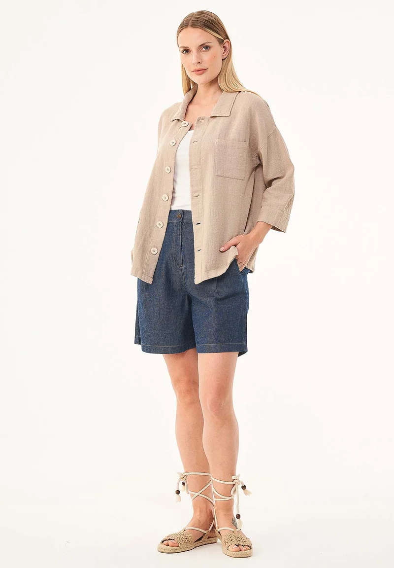 Hemdbluse aus Leinen-Bio Baumwolle Mix mit LENZING™ ECOVERO™