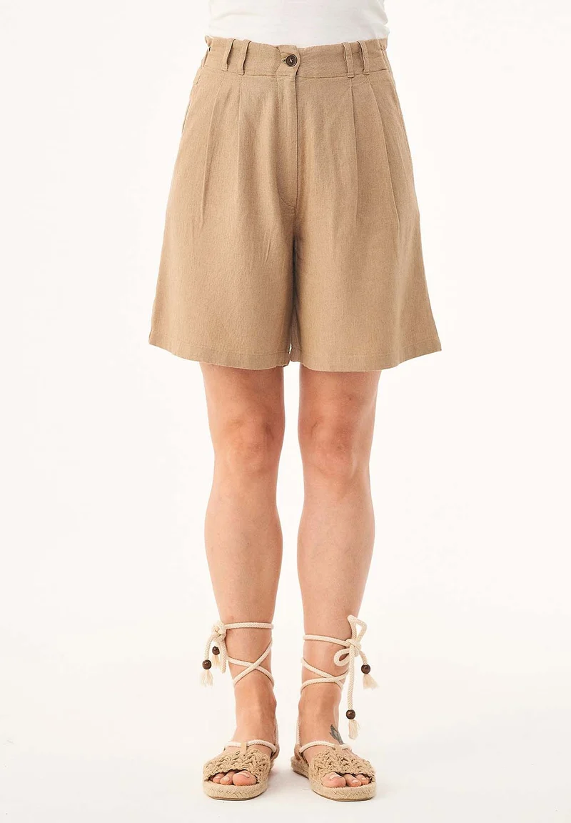 Shorts aus LENZING™ ECOVERO™ und Leinen