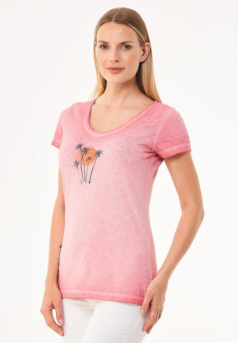 Garment Dyed T-Shirt aus Bio-Baumwolle mit Print