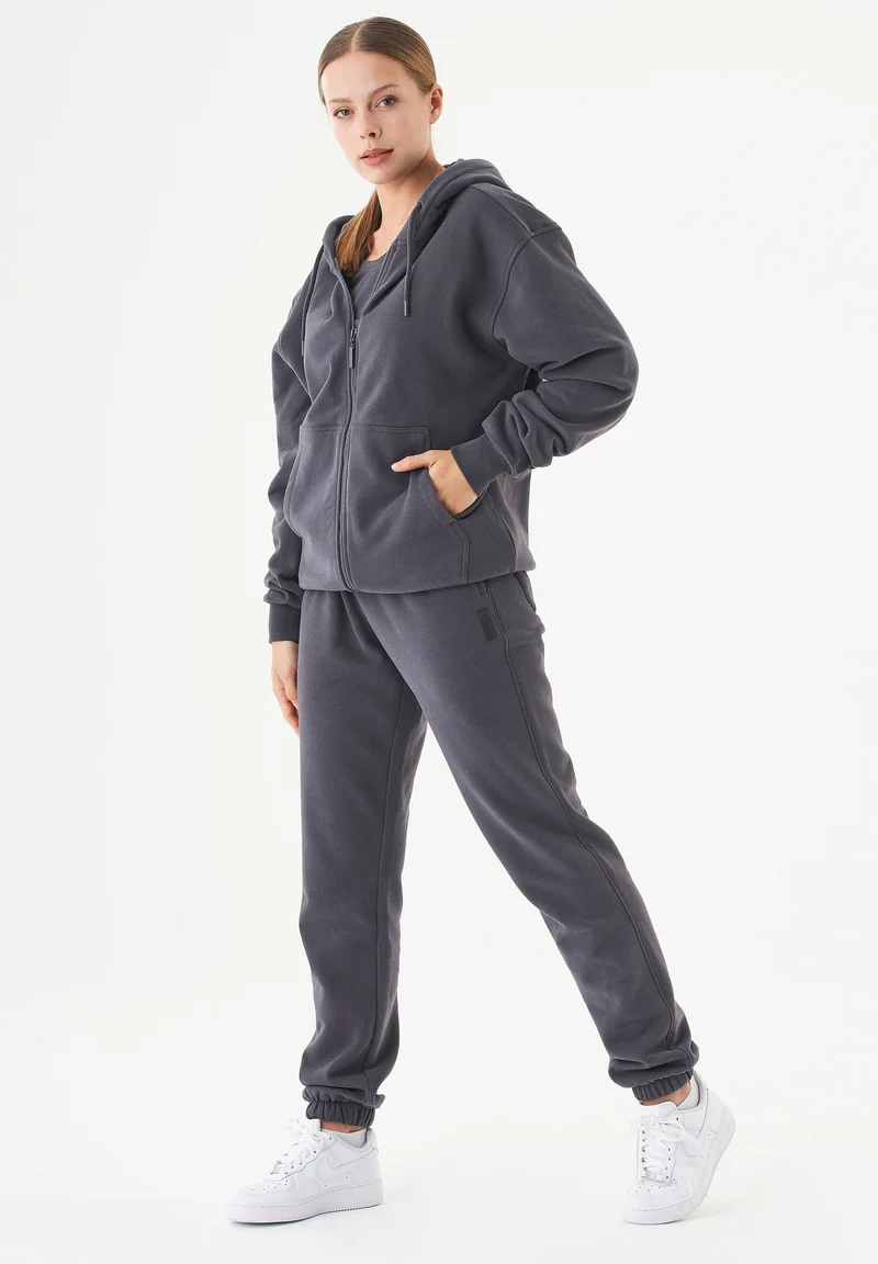 JUNDA Unisex Soft Touch Sweatjacke aus Bio-Baumwolle