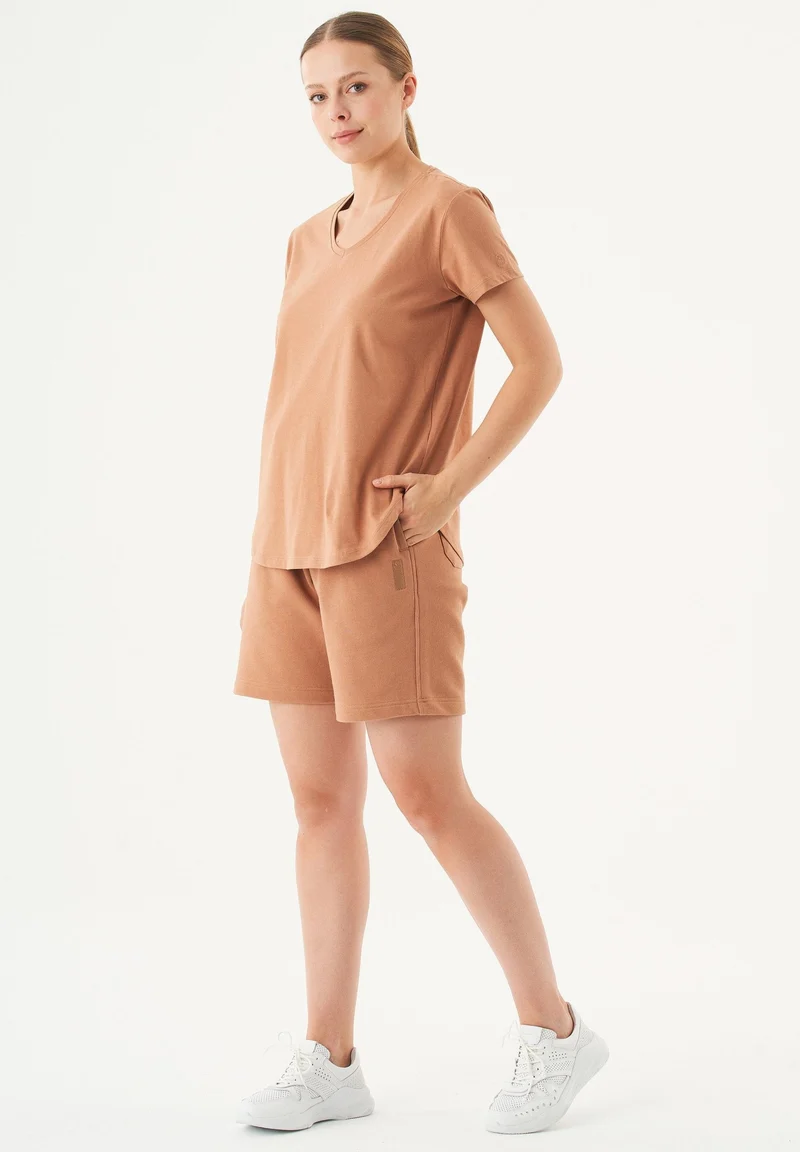 SHEYMA Sweatshorts aus Bio-Baumwolle