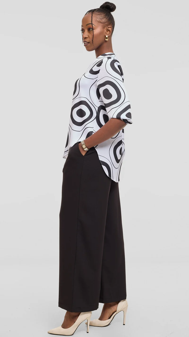 Vivo Dua Shirt in Textured Satin - Off White / Black Laisa Print