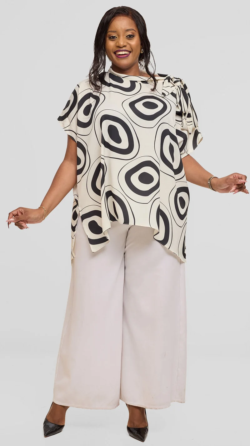 Vivo Takali Tunic Top in Textured Satin - Off White / Black Laisa Print