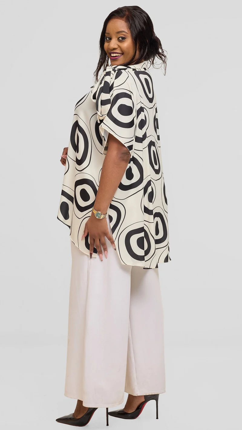 Vivo Takali Tunic Top in Textured Satin - Off White / Black Laisa Print