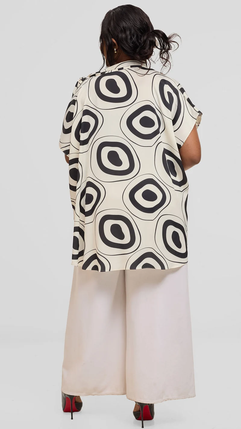 Vivo Takali Tunic Top in Textured Satin - Off White / Black Laisa Print