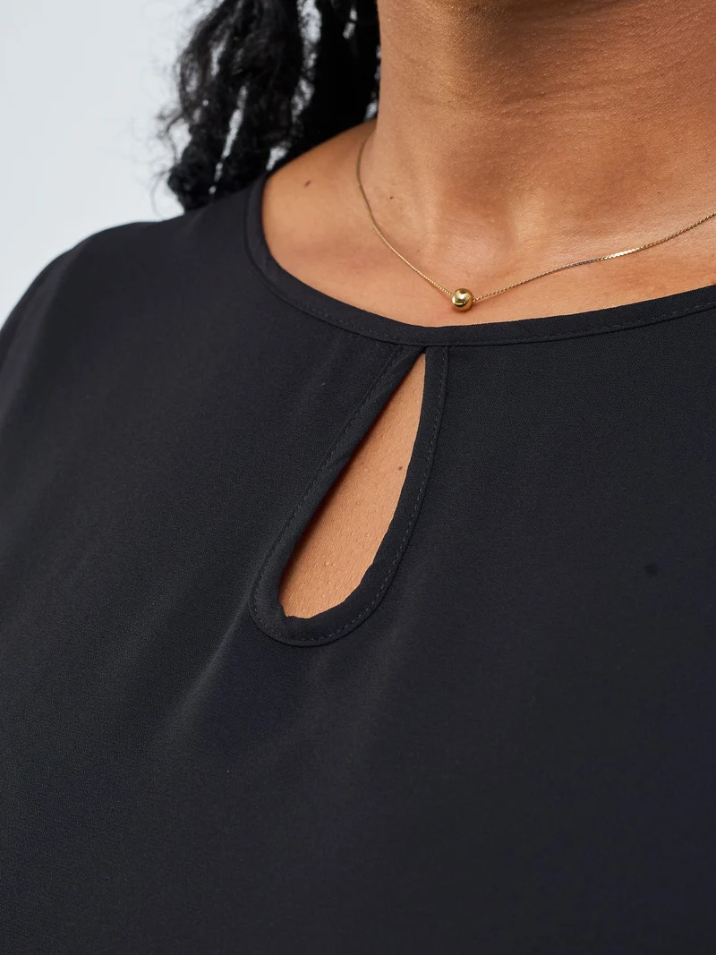 Vivo Sierra Maxi Chiffon Dress in Chiffon- Black