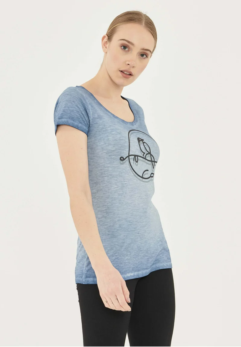 Garment Dyed T-Shirt aus Bio-Baumwolle mit Vogel-Print