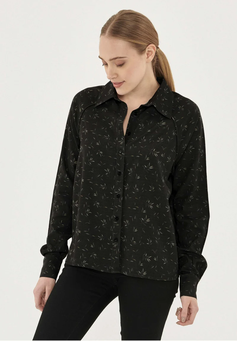 Hemdbluse aus LENZING™ ECOVERO™ Viskose