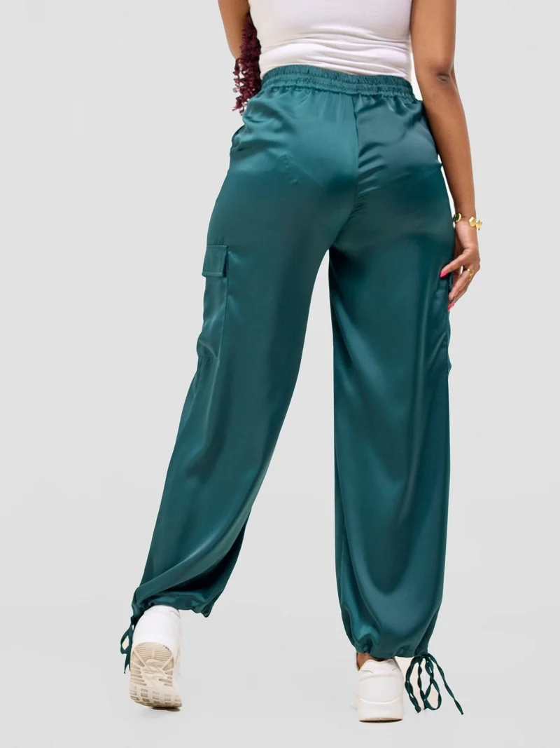 Zoya Luna Cargo Pants - Dark Green