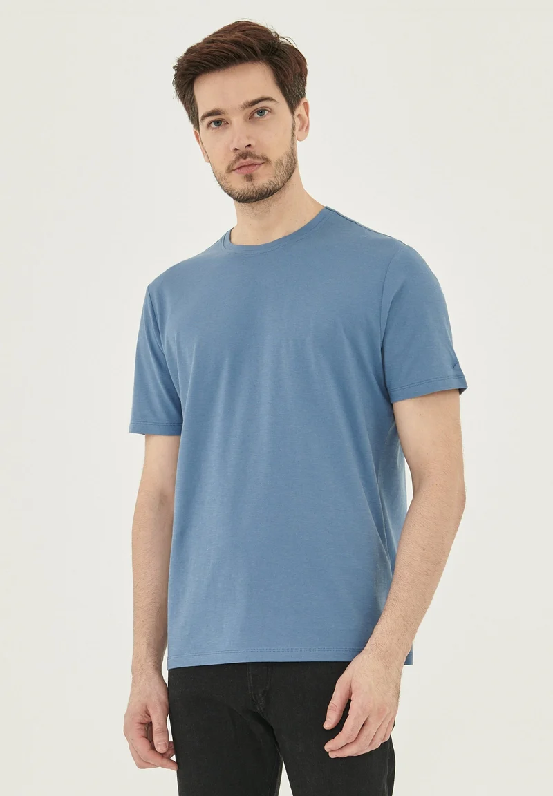 Basic T-Shirt aus Bio-Baumwolle