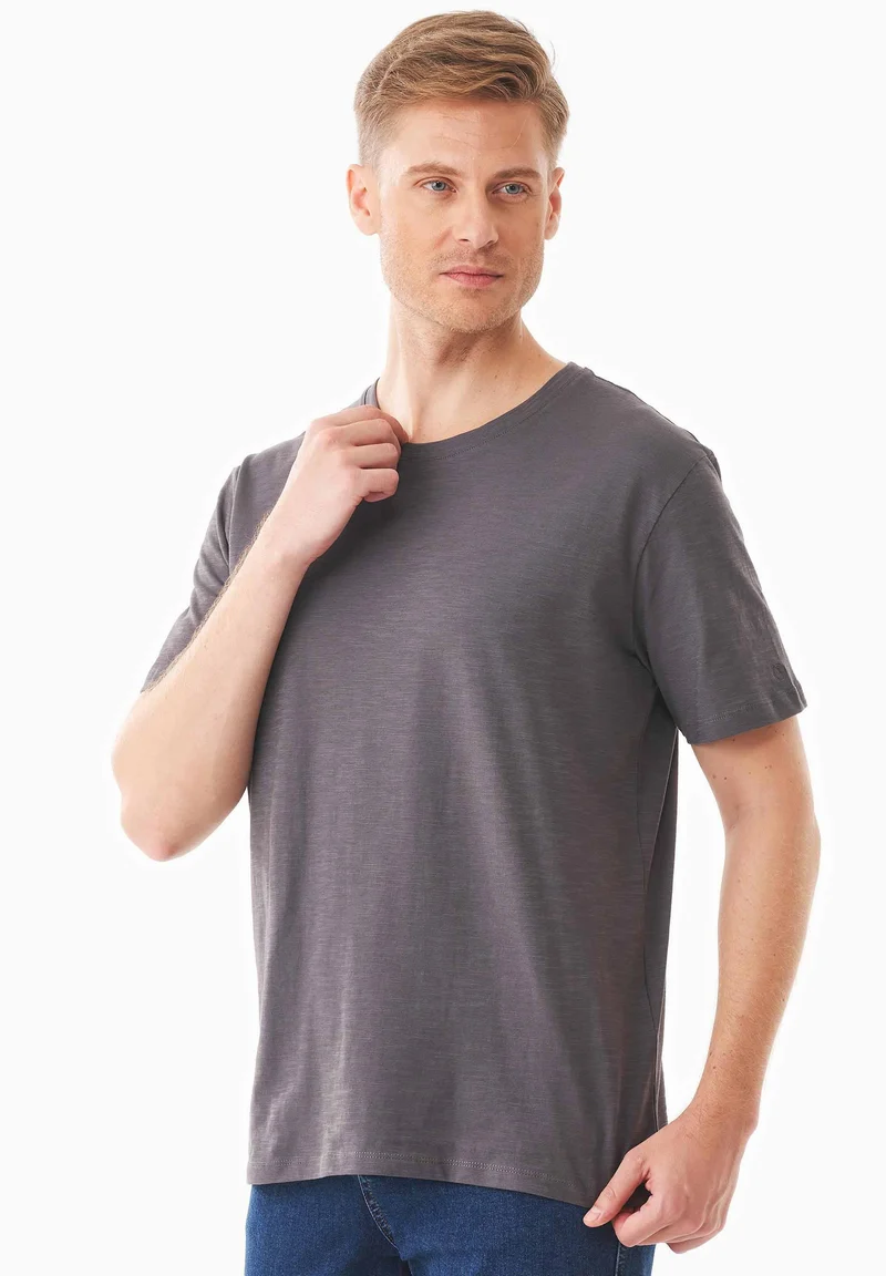 Basic T-Shirt aus Bio-Baumwolle
