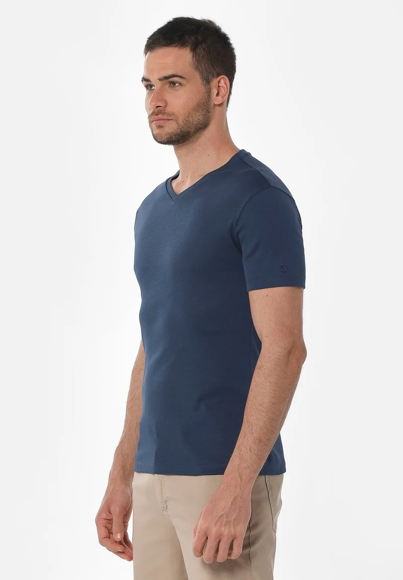Geripptes T-Shirt aus Bio-Baumwolle mit V-Ausschnitt