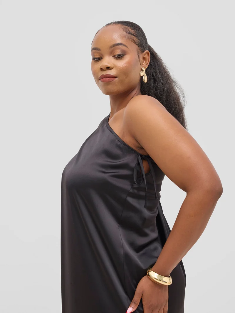 Vivo Yene One Shoulder Kaftan - Black