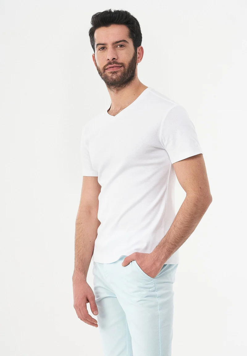 Geripptes T-Shirt aus Bio-Baumwolle mit V-Ausschnitt