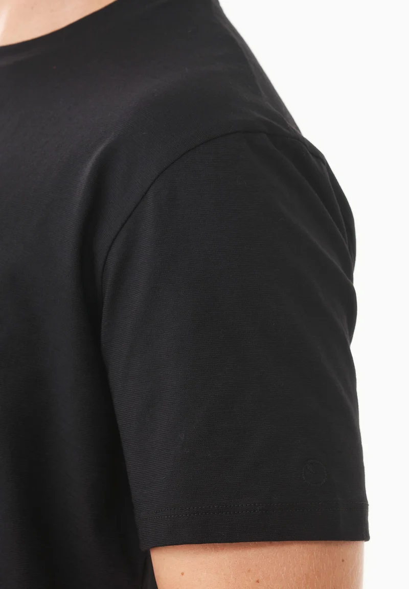 Basic T-Shirt aus Bio-Baumwolle