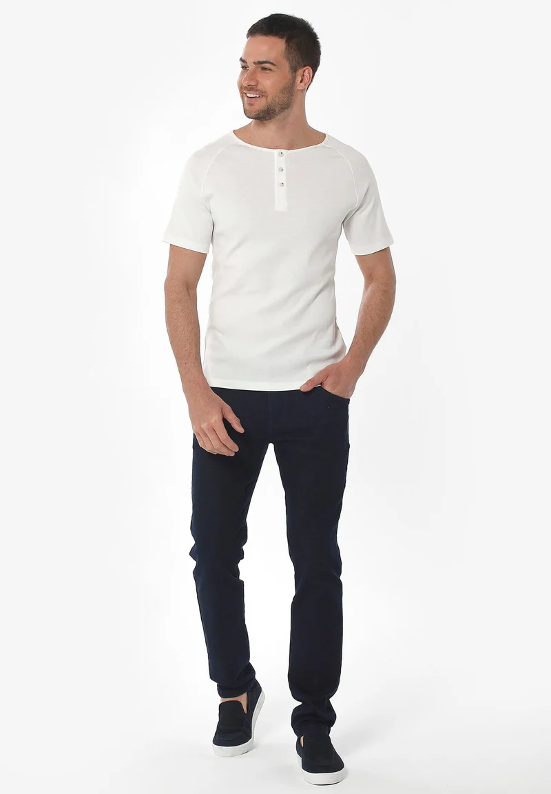 Henley-Shirt aus Bio-Baumwolle mit Raglanärmeln