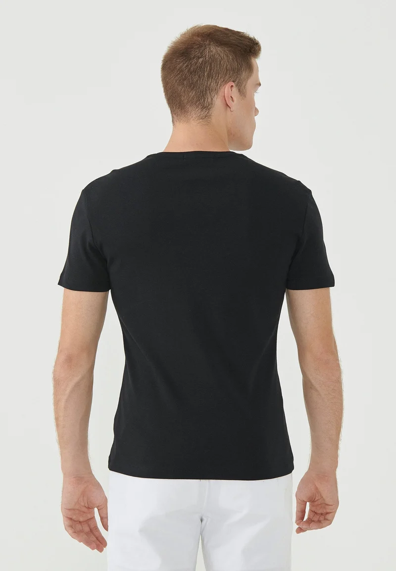 Geripptes T-Shirt aus Bio-Baumwolle mit V-Ausschnitt