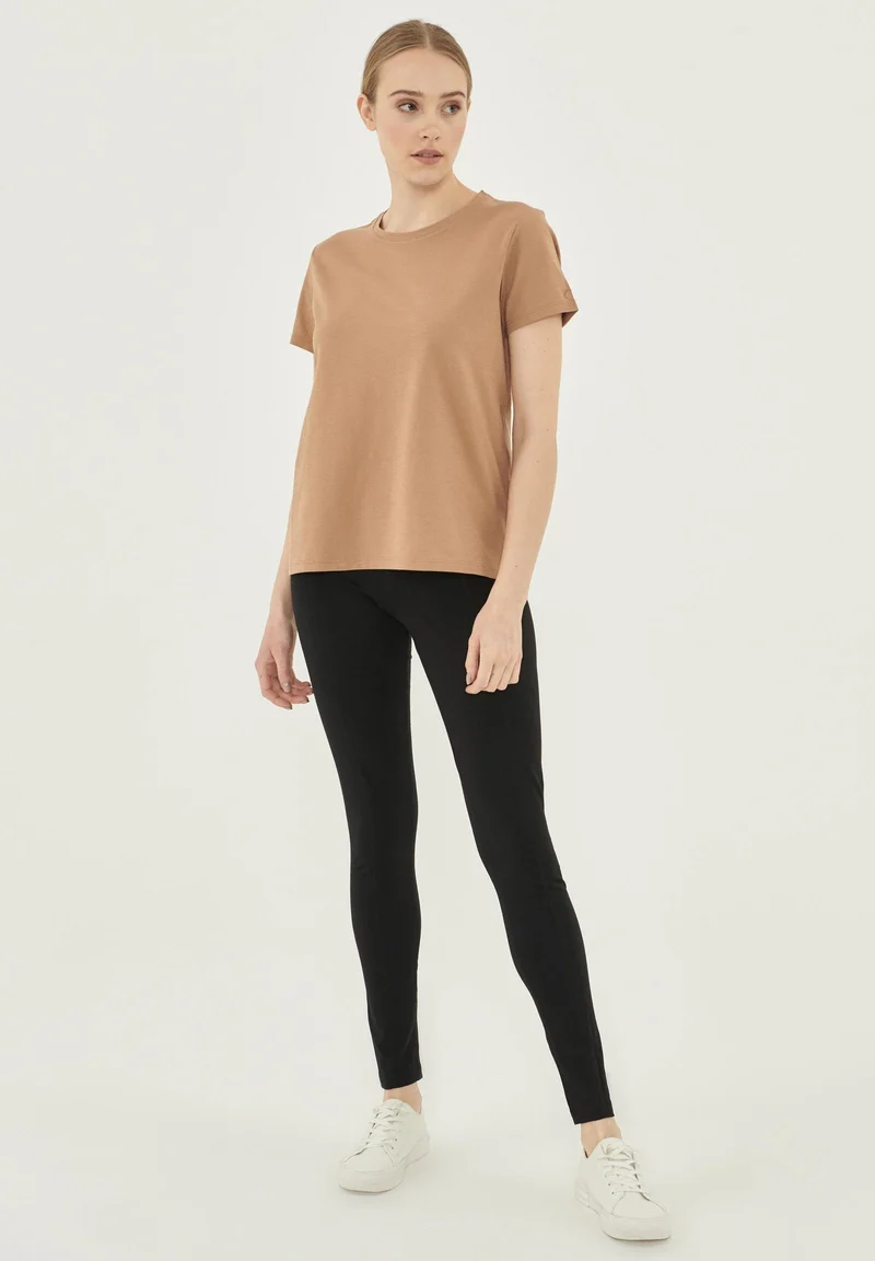 Basic T-Shirt aus Bio-Baumwolle