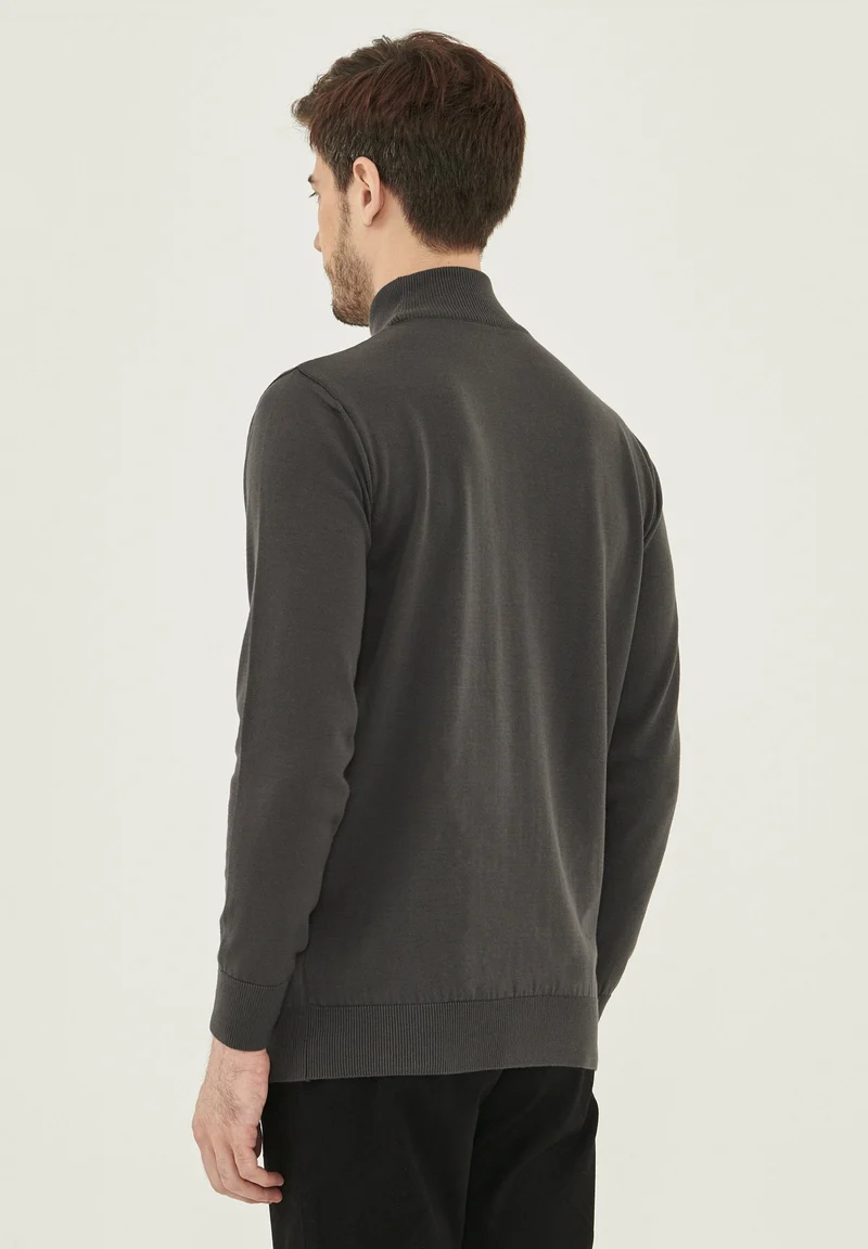 Rollkragenpullover aus Bio-Baumwolle