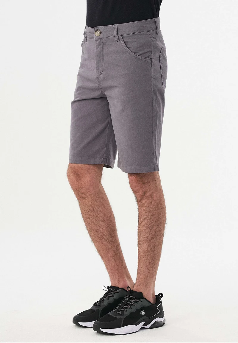 Five-Pocket-Shorts aus Bio-Baumwolle